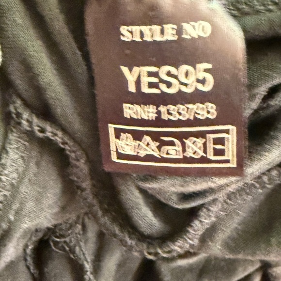 POL Black Peplum Blouse with 3/4 Sleeves - Picture 7 of 7